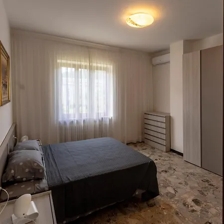 Il Giardino Di Carlo Apartament- Famiglie E Gruppi * Ameglia