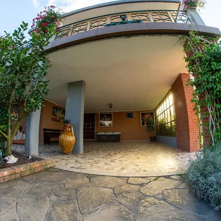 Il Giardino Di Carlo Apartament- Famiglie E Gruppi Apartman Ameglia